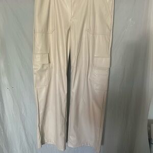 Wild Fable Women Cream Cargo Pants size xl
